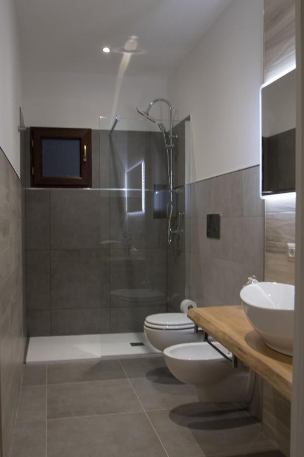 Barrile'S Hotel Olbia Bagian luar foto