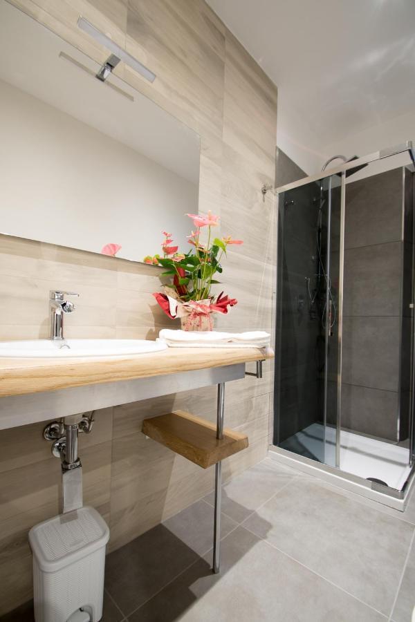 Barrile'S Hotel Olbia Bagian luar foto