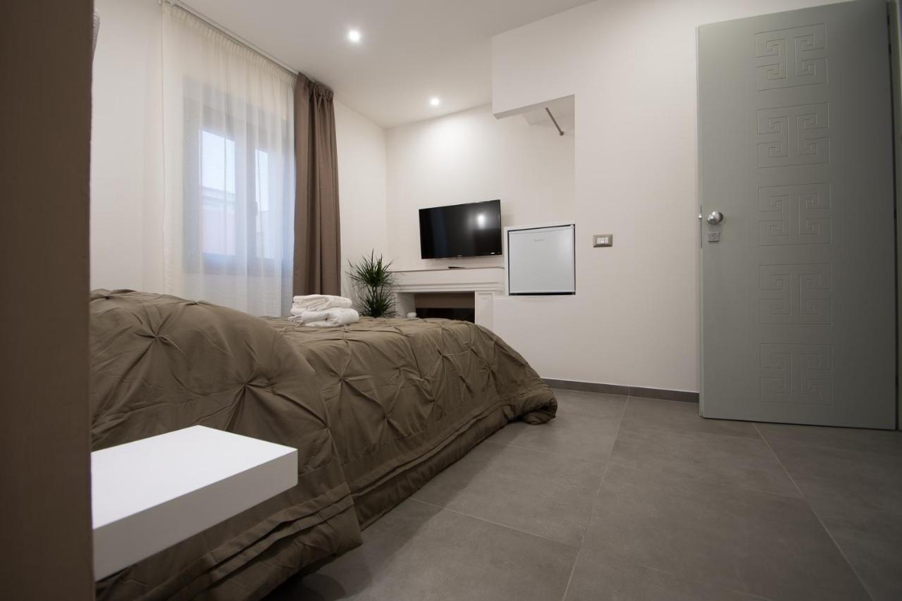 Barrile'S Hotel Olbia Bagian luar foto