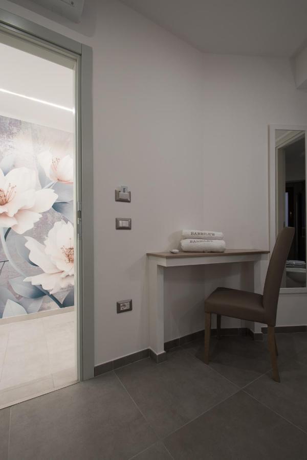 Barrile'S Hotel Olbia Bagian luar foto